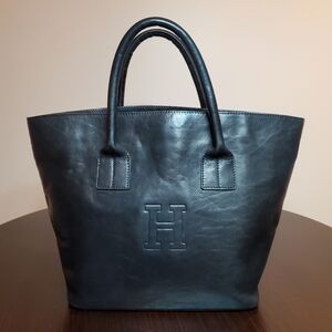 Hirofu- Elegant Black Leather Tote Bag- Made in Italy